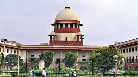 SIR मामले में विपक्ष को झटका, SC ने सियासी दलों को EC के नोट पर जवाब देने का दिया आदेश