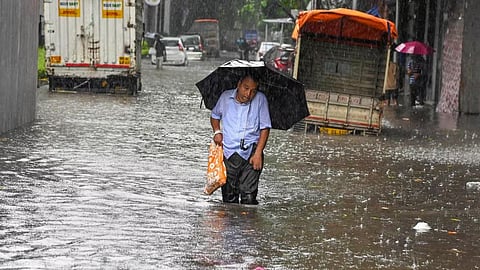 सोलापुर में भारी बारिश से तबाही