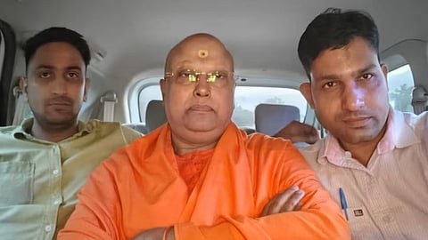'खुलेंगे चैतन्यानंद के काले राज', कोर्ट ने 5 दिन की रिमांड पर भेजा, डिजिटल साक्ष्य छुपाने के आरोप
