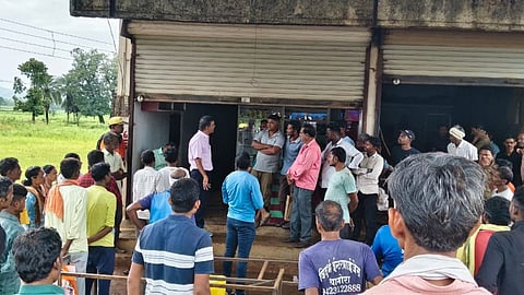 gadchiroli-Dhanora farmers-urea-black-marketing