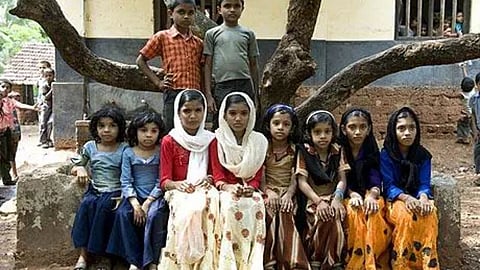 भारत का ऐसा गांव जहां हर घर में जन्म लेते हैं जुड़वा बच्चे, आजतक अनसुलझा है रहस्य