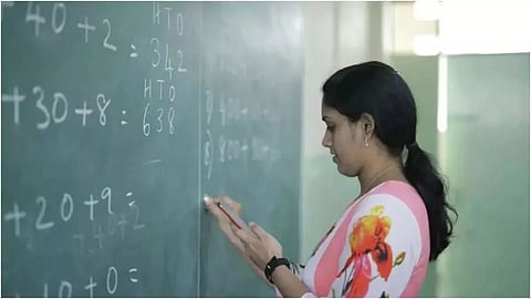 maharashtra-shalarth-id-fraud-teachers-salary-stop