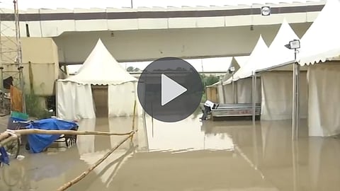 yamuna-floods-expose-triple-engine-government-relief-camps-in-crisis-video