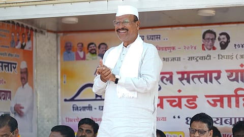 Sambhajinagar News: विधायक अब्दुल सत्तार ने सिल्लोड़ में शिवसेना कार्यकर्ताओं को हर गांव में टीम बनाने और सभी सीटों पर जीत सुनिश्चित करने के लिए सक्रिय प्रचार की रणनीति बनाने के निर्देश दिए।