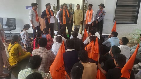 गोंडवाना विवि में ABVP का आंदोलन