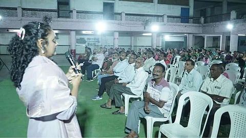 'बाल शिक्षा एवं संस्कार' विषय पर अभिभावक परामर्श कार्यक्रम संपन्न