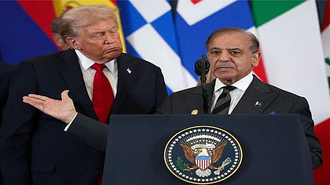 Donald Trump praises India in front of Pakistani PM