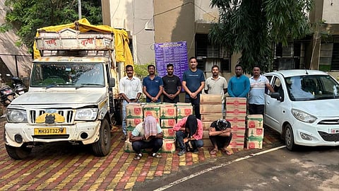 Gadchiroli Crime News: गड़चिरोली जिले में बाहर राज्य अथवा जिलों से हो रही शराब तस्करी और शराब बिक्री रोकने का आदेश जिला पुलिस अधीक्षक नीलोत्पल ने एसलीबी समेत जिले के सभी पुलिस थानों को दिया है।