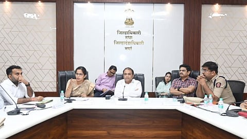 समिक्षा बैठक में पालकमंत्री भोयर के निर्देश