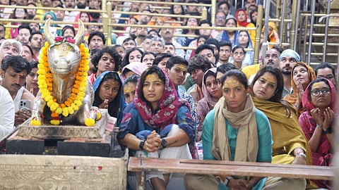 महिला विश्व कप 2025: 'महाकाल' की शरण में पहुंची टीम इंडिया, बाबा से मांगी जीत की दुआ