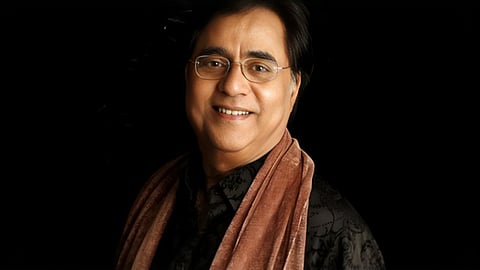 जगजीत सिंह को बॉलीवुड ने ठुकराया, लेकिन गजल को आम जनता तक पहुंचाकर बने अमर