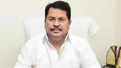 Vijay Wadettiwar: मुंबई स्थित नेहरू साइंस सेंटर को लेकर कांग्रेस ने आपत्ति जताई है। मेट्रो रेल स्टेशन का नाम सिर्फ ‘साइंस सेंटर’ रखे जाने पर कांग्रेस ने महायुति पर हमला बोला है।