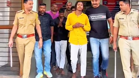 Nashik Police (1)