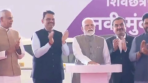 Navi Mummabi PM Modi