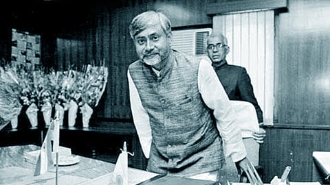 Nitish Kumar old Photo