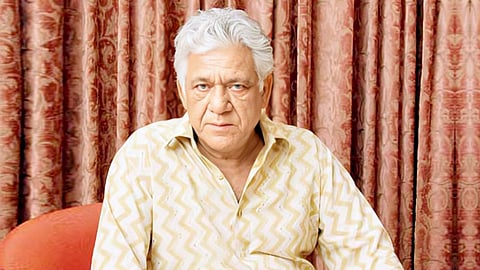 गरीबी में बीता ओम पुरी का बचपन, चाय की दुकान पर धोते थे बर्तन, जानें फिर कैसे बदली जिंदगी