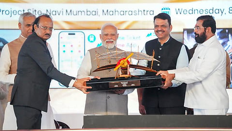 प्रधानमंत्री मोदी ने नवी मुंबई एयरपोर्ट का किया उद्घाटन (pic credit; social media)