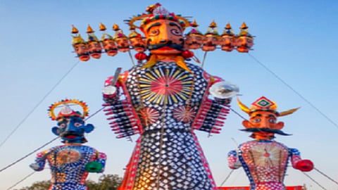 नोएडा के पार्कों में रावण दहन पर प्रतिबंध का आदेश वायरल, RWA में मचा हड़कंप