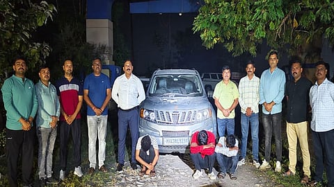 MD Drug Racket in Hinganghat: हिंगनघाट में पुलिस ने एमडी ड्रग तस्करी का भंडाफोड़ किया। तीन आरोपी गिरफ्तार, दो फरार। 10 लाख से अधिक का माल जब्त। जांच जारी है।