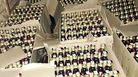 bhandara-police-crackdown-illegal-gambling-liquor-raid
