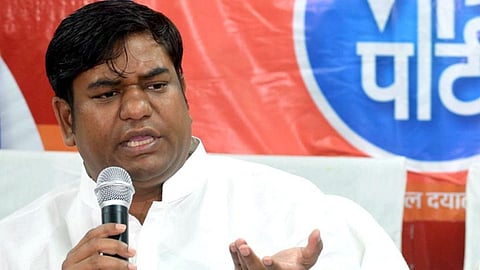 bihar-election-2025-mukesh-sahani-poster-sparks-rift-in-mahagathbandhan-may-join-nda