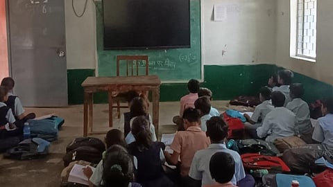 gondia-digital-schools-lcd-damaged-education-initiative-failure