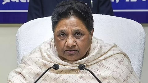 mayawati-bsp-rally-lucknow-praises-yogi-govt-attacks-sp-eye-on-up-election-2027
