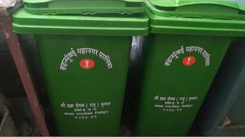 घाटकोपर कचरा पेटी विवाद (pic credit; social media)
