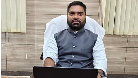 उम्मीदवारों के लिए जाति वैधता प्रमाणपत्र अनिवार्य करें, आदिवासी एम्प्लॉईज फेडरेशन ने सौंपा निवेदन