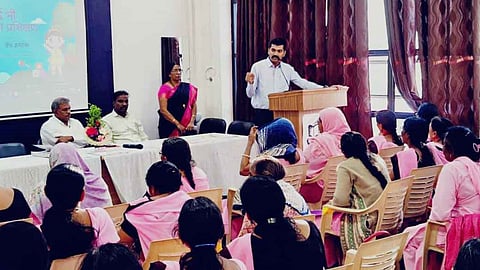 ‘पोषण भी पढ़ाई भी’ प्रशिक्षण पहल का जिलाधिकारी ने लिया जायजा