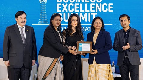 Amruta Fadnavis In Navbharat International Business Excellence Summit