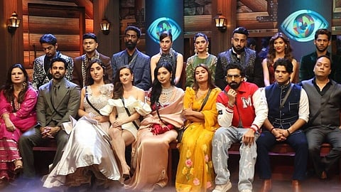 Bigg Boss 19: शॉकिंग नॉमिनेशन, फरहाना भट्ट, नीलम गिरी समेत ये 6 सदस्य हुए बेघर होने के लिए नॉमिनेट