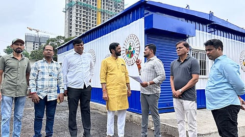 Thane में विधायक संजय केलकर ने मनपा के आरोग्य मंदिरों की जांच में कई केंद्र बंद पाए। जिसके बाद उन्होंने इसको लेकर ये कहा है कि मनपा की स्वास्थ्य व्यवस्था में नियोजन और पारदर्शिता का अभाव देखने के लिए मिला है।