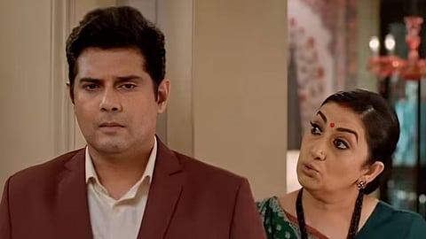 Tulsi will expose Ranvijay before the wedding and will grab the neck of her son in law