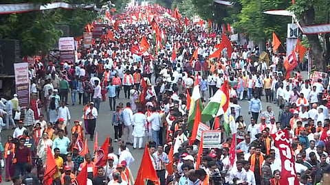 Satyacha Morcha Mumbai Raj Thackeray Uddhav Thackeray March