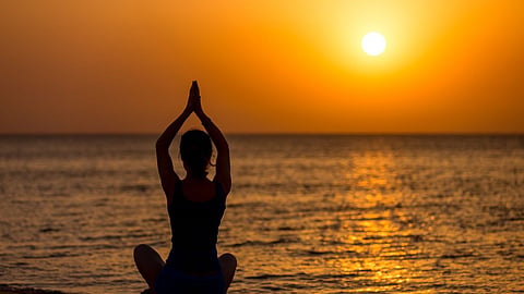सर्दियों में सूर्य स्नान करने के फायदे