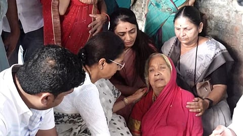 Supriya Sule Meets Family Of Satara Doctor