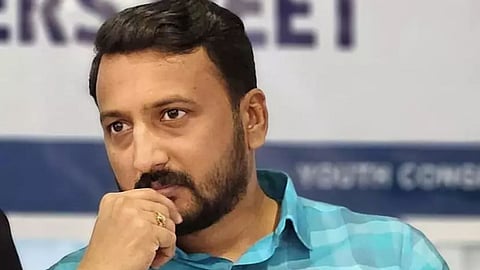 congress-mla-rahul-mamkootathil-booked-rape-charges-viral-chat-kerala-police