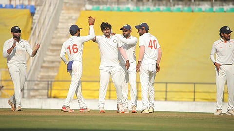 Ranji Trophy: दर्शन नालकंडे की गेंदबाजी से विदर्भ जीत के करीब, बड़ौदा का हाल बेहाल
