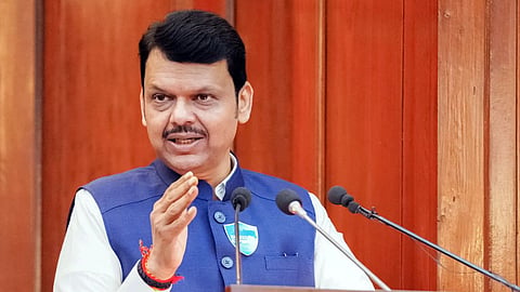 Maharashtra Farmer Relief: महाराष्ट्र में किसान राहत: फडणवीस सरकार ने 347 तहसीलों के प्रभावित किसानों के लिए 1 वर्ष तक फसल ऋण वसूली रोकने और ऋण पुनर्गठन की घोषणा की।