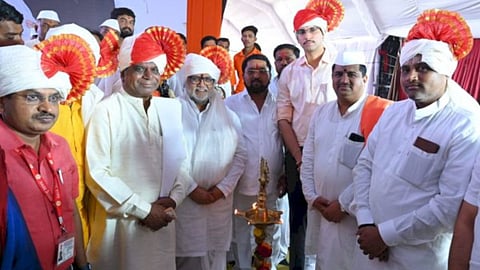 माढा में कृषि एवं सांस्कृतिक महोत्सव भव्य रूप से प्रारंभ