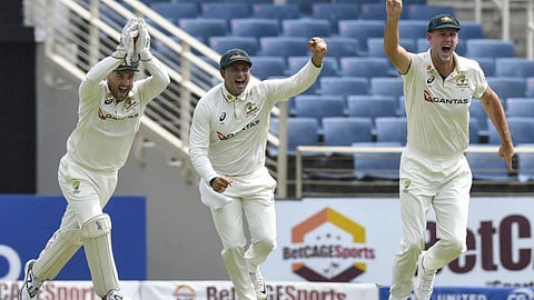 AUS vs ENG: गाबा टेस्ट से पहले बड़ी खबर! AUS का धाकड़ बल्लेबाज हुआ बाहर, प्लेइंग 11 में होगा बदलाव