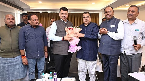 Devendra Fadnavis Nitin Gadkari Meeting