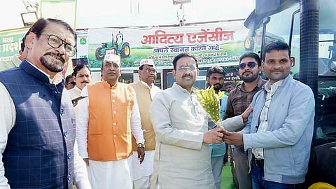 संत श्री लहरी आश्रम संस्थान में कृषि प्रदर्शनी का आयोजन