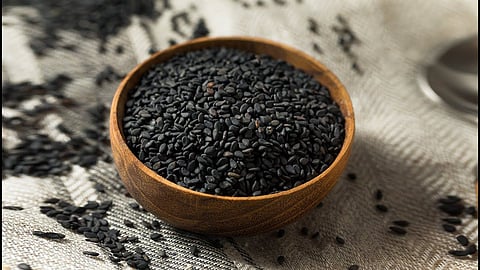काला तिल खाने के फायदे पढ़कर तो देखिए, तुरंत शुरू कर देंगे खाना