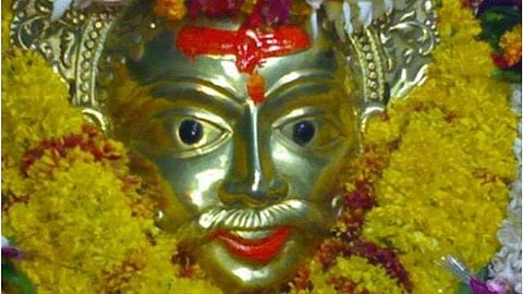 आज साल की अंतिम कालाष्टमी पर कालसर्प दोष और शनि के प्रकोप से मुक्ति के लिए करें ये महा उपाय