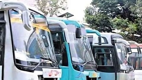 निजी बसें फिर सिटी के अंदर, पुलिस ‘बाहर’