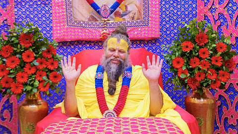 प्रेमानन्द जी महाराज ने बताया सच्ची समृद्धि का मार्ग, नाम-जप और कर्म से ही बदलता है जीवन