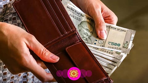 पर्स में भूलकर भी न रखें ये 4 चीजें, कभी नहीं रहेगी बरकत, पैसों की हो जाएगी तंगी!