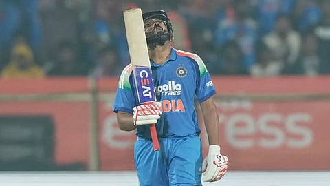 ODI में रोहित शर्मा ने रचा इतिहास, ऐसा कारनामा करने वाले दुनिया के पांचवें खिलाड़ी बने
